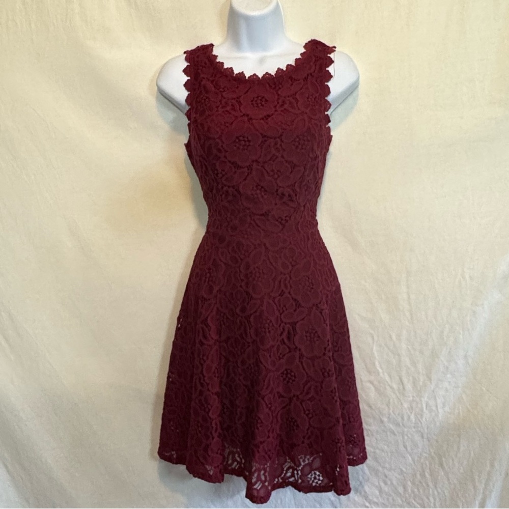 C-185 Jodi Kristopher Burgundy Lace Lined Sleeveless MIDI Dress Size 3